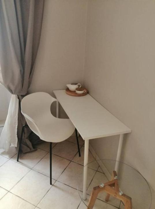 PRIVATE ROOM in the Centre of Nice - Chambre Double avec Salle de Bains Commune - 3