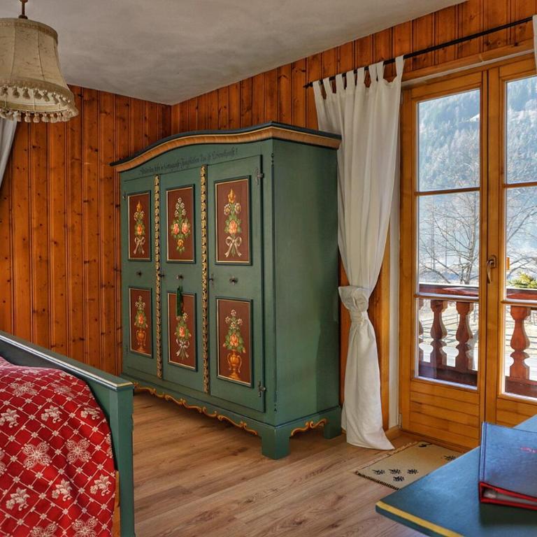Hotel Schlosswirt - Familienzimmer (2 Erwachsene + 3 Kinder) - 3
