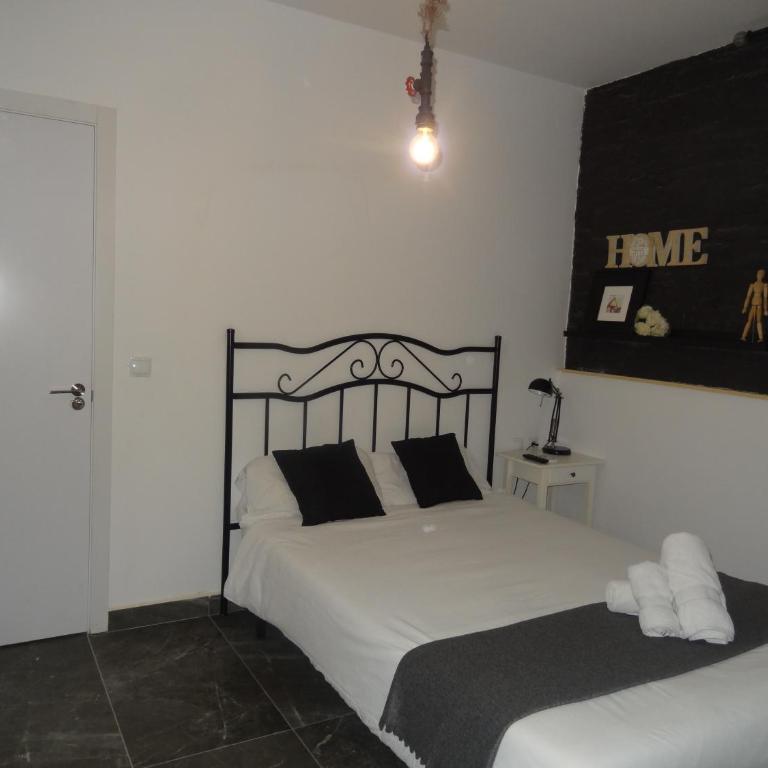 Cozy Rooms - BAÑERA HIDROMASAJE - Suite with Hot Tub - 28