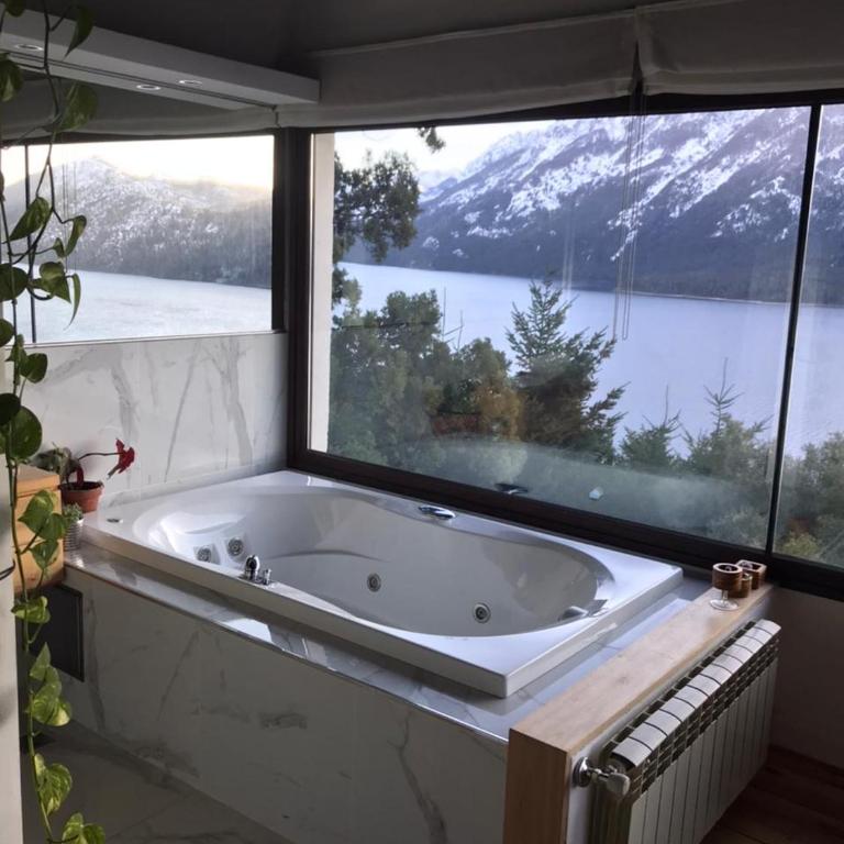 Mansión de Lujo con vistas al Lago Gutierrez - Casa de 4 dormitorios - 15