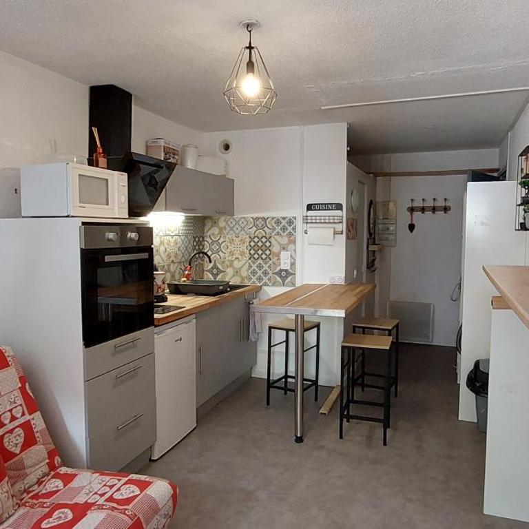 Studio avec balcon face à la montagne - Appartement avec Balcon - 4