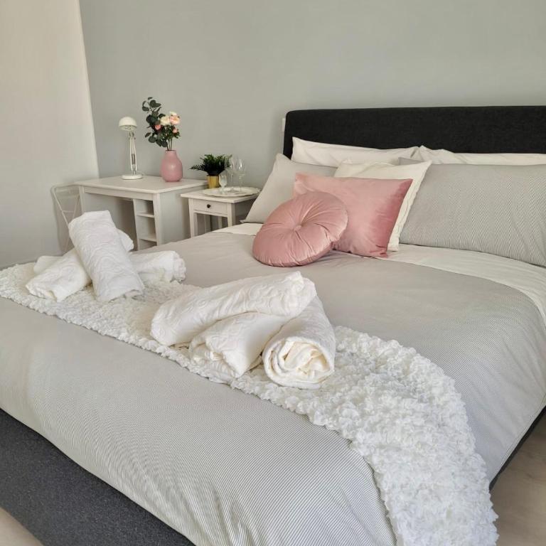 Eden House - One-Bedroom Apartment - 5