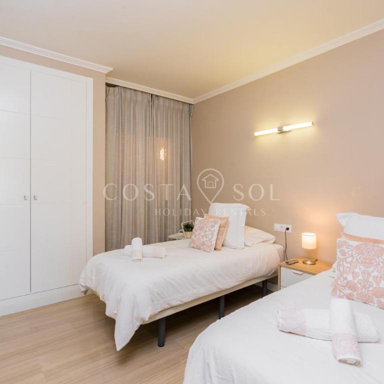 Malaga Benalmadena Puerto Marina Costa Sol Holiday Rentals - Apartment - 16