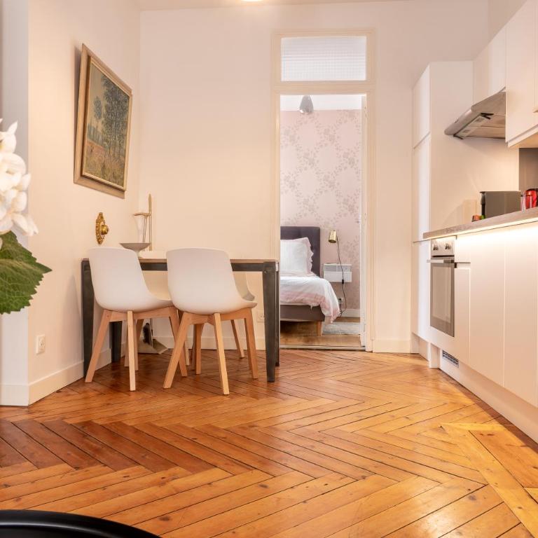 TOWNHOUSE TROUVILLE - Appart'Hotel & Spa - N° 2 - Appartement Prestige - Rez-de-Chaussée - 32