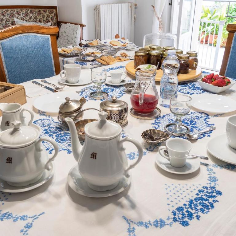 Locanda La Meridiana - Camera Matrimoniale/Doppia con Letti Singoli con Balcone - 1