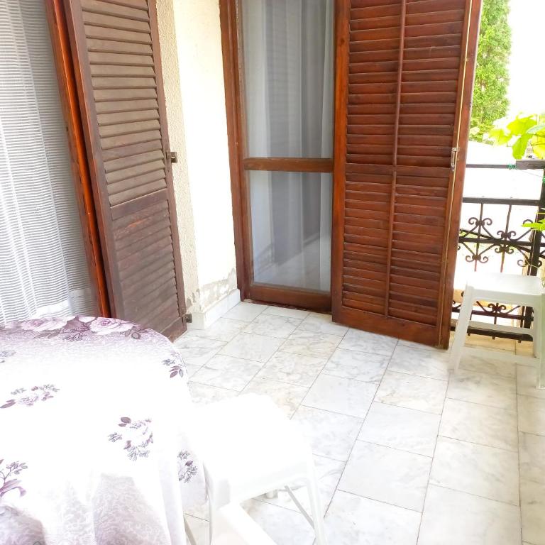 Vila Nikola - Apartman sa Pogledom na Vrt - 4