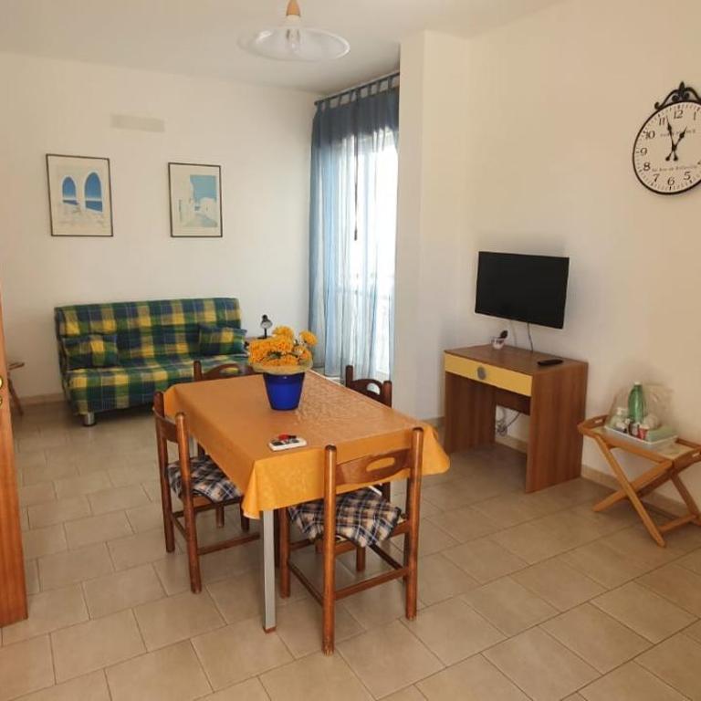 Sweet holiday b spiaggia Rivabella - Appartamento con 2 Camere da Letto - 11