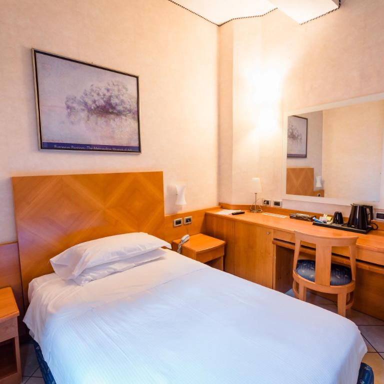 Hotel Centrale - Camera Singola con Letto a Una Piazza e Mezza - 9
