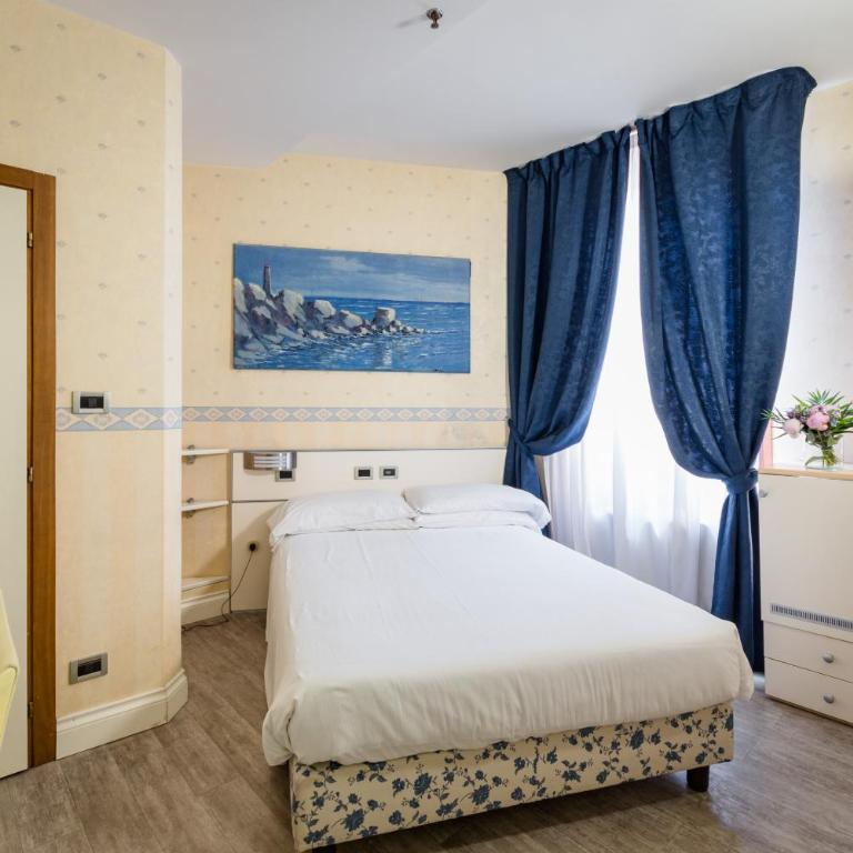 Hotel Centrale - Camera Matrimoniale - 2