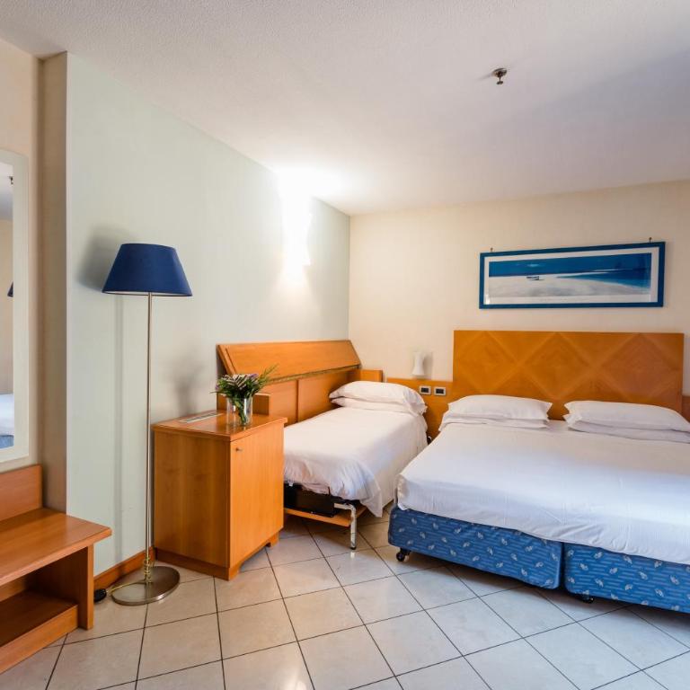 Hotel Centrale - Camera Tripla - 3
