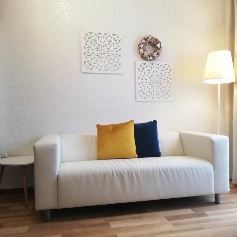 B&C Apartments - Appartamento con Balcone - 10