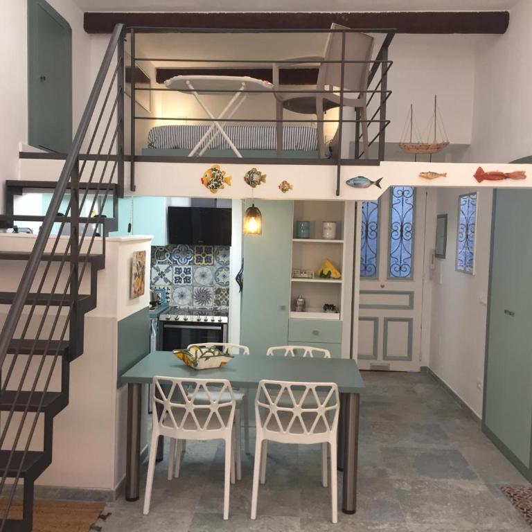 Charmant Studio avec Mezzanine, Climatisé, au Cœur de Menton, Proche Plages et Commerces - FR-1-196-300 - Studio - 5