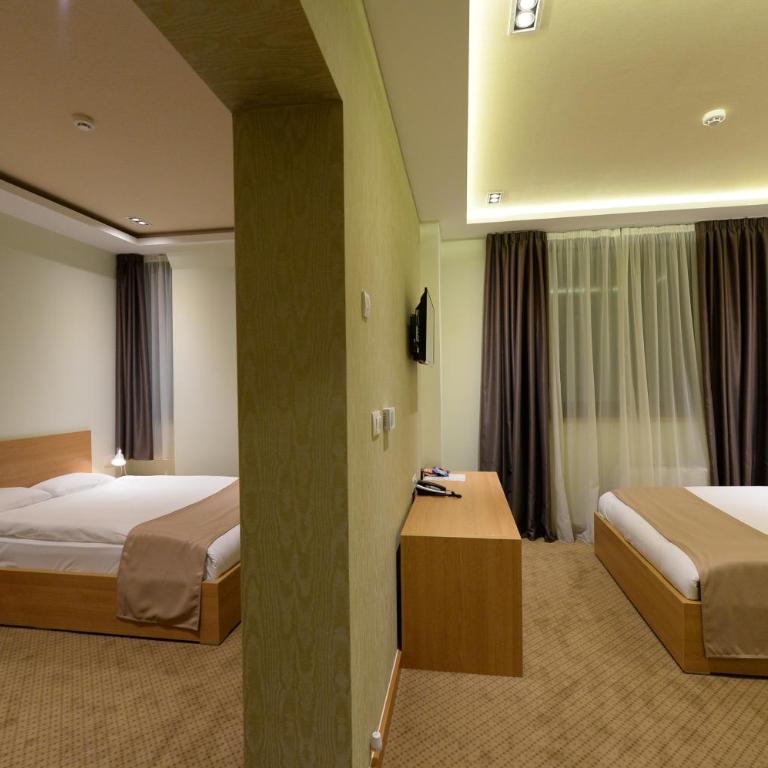 Hotel Hedonic - Dvokrevetna Soba sa Zasebnim Krevetima - Prilaz za Osobe sa Invaliditetom - 1