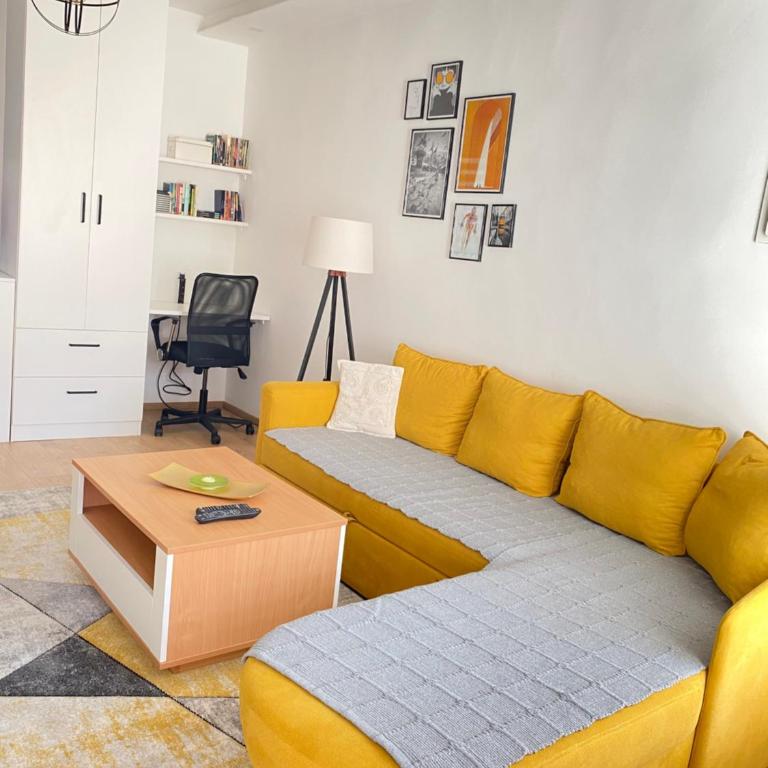 Modern Studio Apartment in the Old Town - Studio - 15