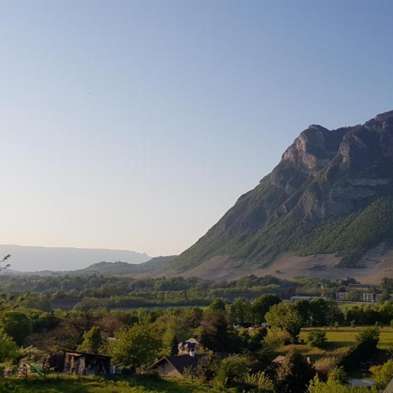 Gîte clair, spacieux et cosy avec vue sur le massif de la Chartreuse - Appartement - 37