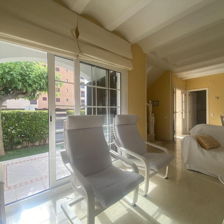 R17 Casa MERCÉ RODOREDA - Casa - 22