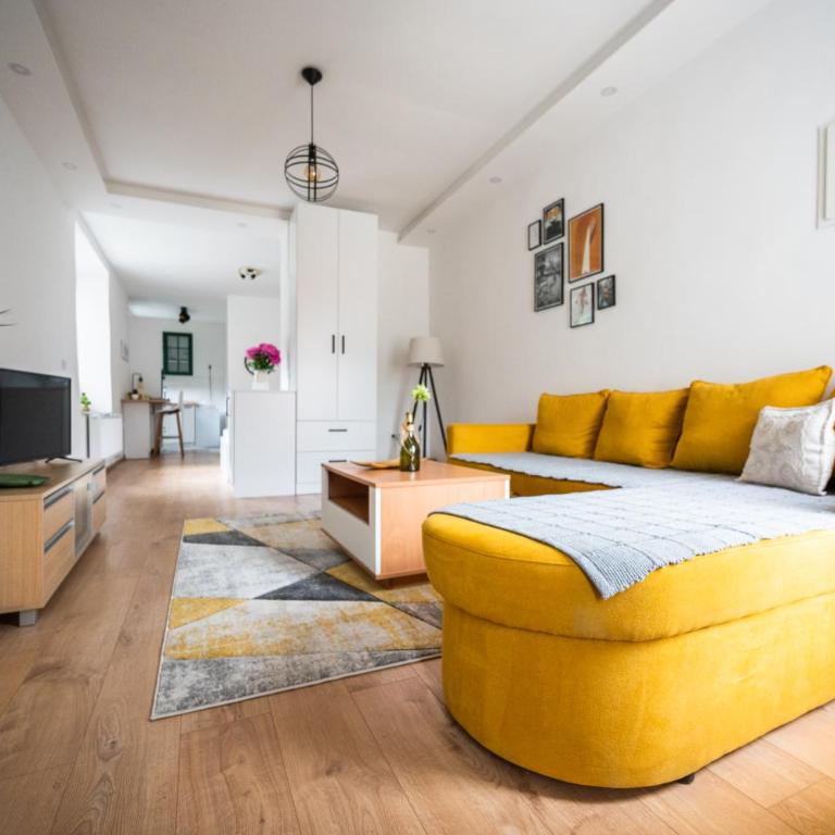 Modern Studio Apartment in the Old Town - Studio - 11