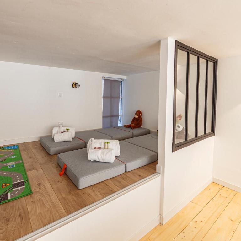 Louisa - One-Bedroom Apartment - 8