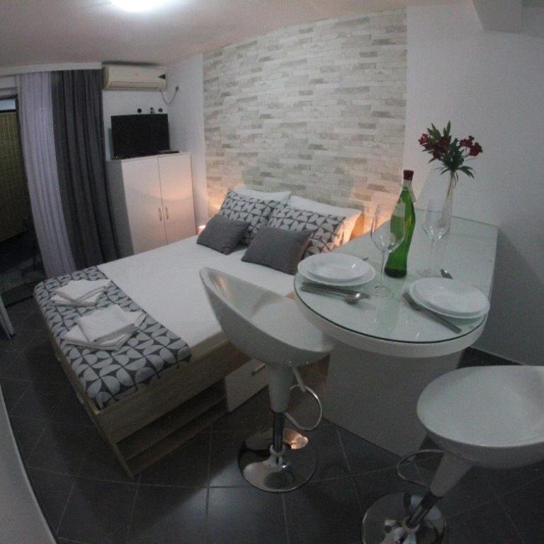 Apartmani Matković - Studio-Apartment - 4