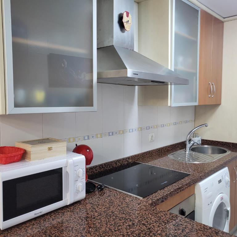 ¡Espectacular Marvel®Ático con piscina privada en primera línea de Vera-Playa! - Apartamento de 2 dormitorios - 95