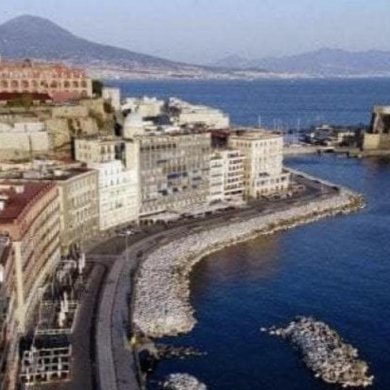 Home Sweet Home Bella Napoli - Apartment - 72