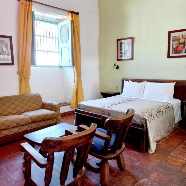 Hotel Mision Santa Barbara RNT 4799 - Suite Junior - 2