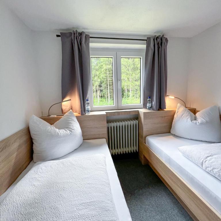 Mountain Hostel City - Economy Zweibettzimmer - 4