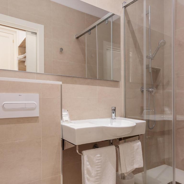 Hostal Oliva - Standard Single Room - 11