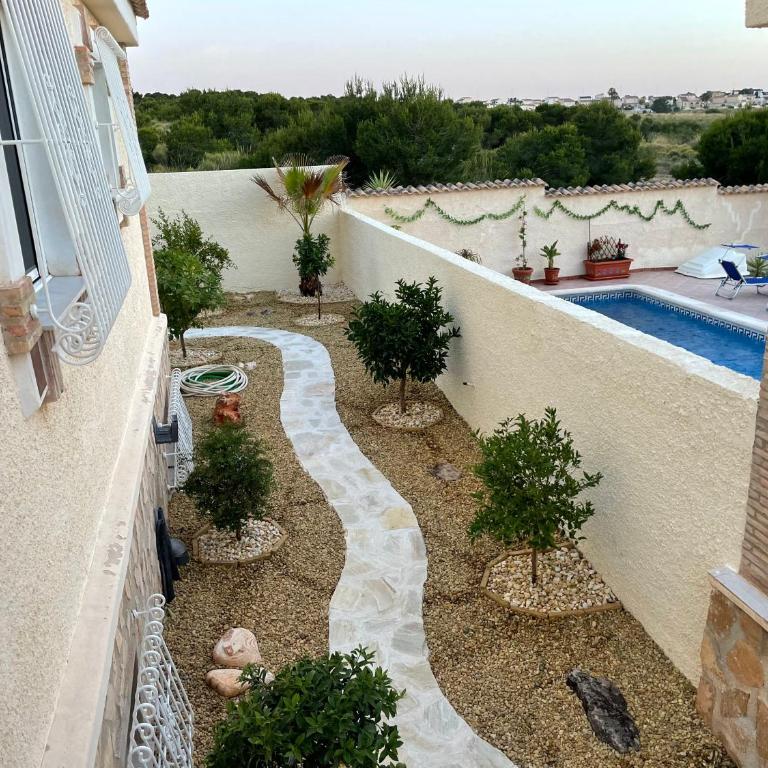 Casa Azure - Three-Bedroom House - 37