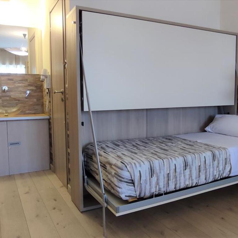Nitto House - Family Room - 5