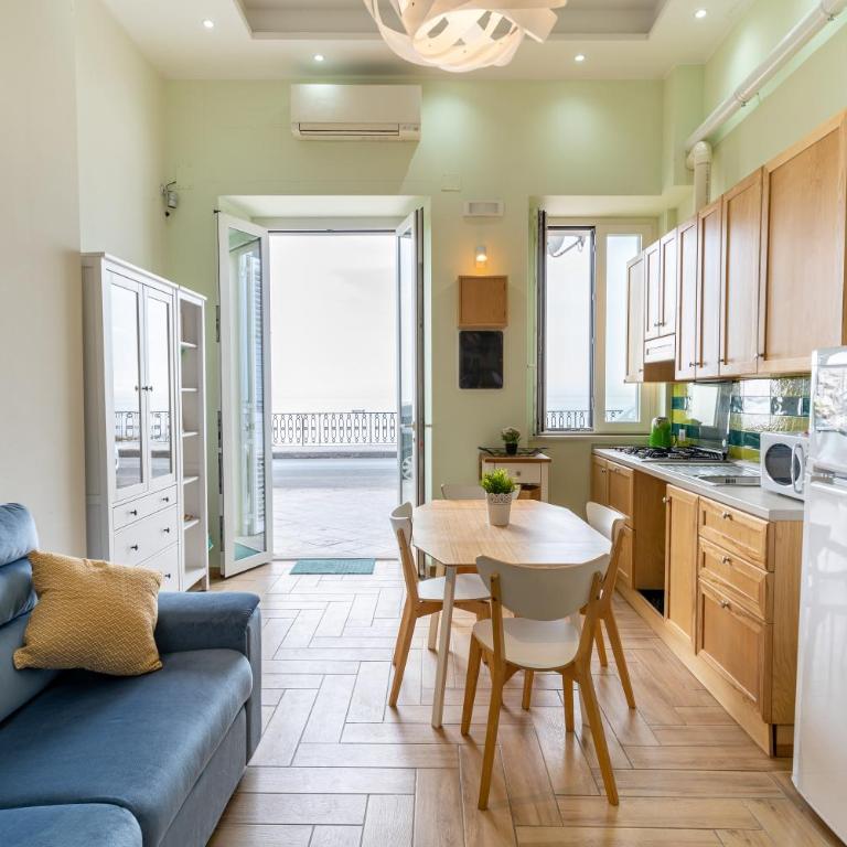 GuestHost - Giardini Naxos Lovely Flat in front of the Beach - Appartamento con 1 Camera da Letto - 2