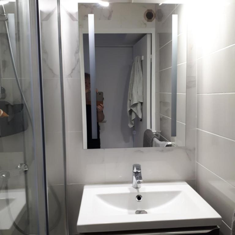 Duplex, vue panoramique sur la Méditerranée, piscine, garage - Appartamento con Vista Mare - 28