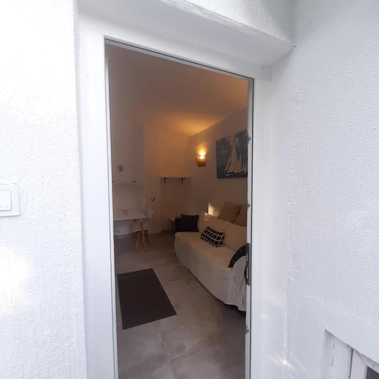 Apartment White - Two-Bedroom Apartment - 10