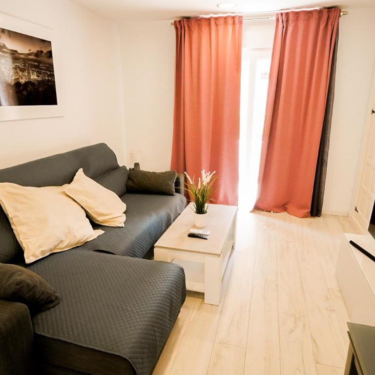 Casa MYA con terreno privado y parking compartido - a 800m de Playa Poniente - Casa con 1 dormitorio - 14
