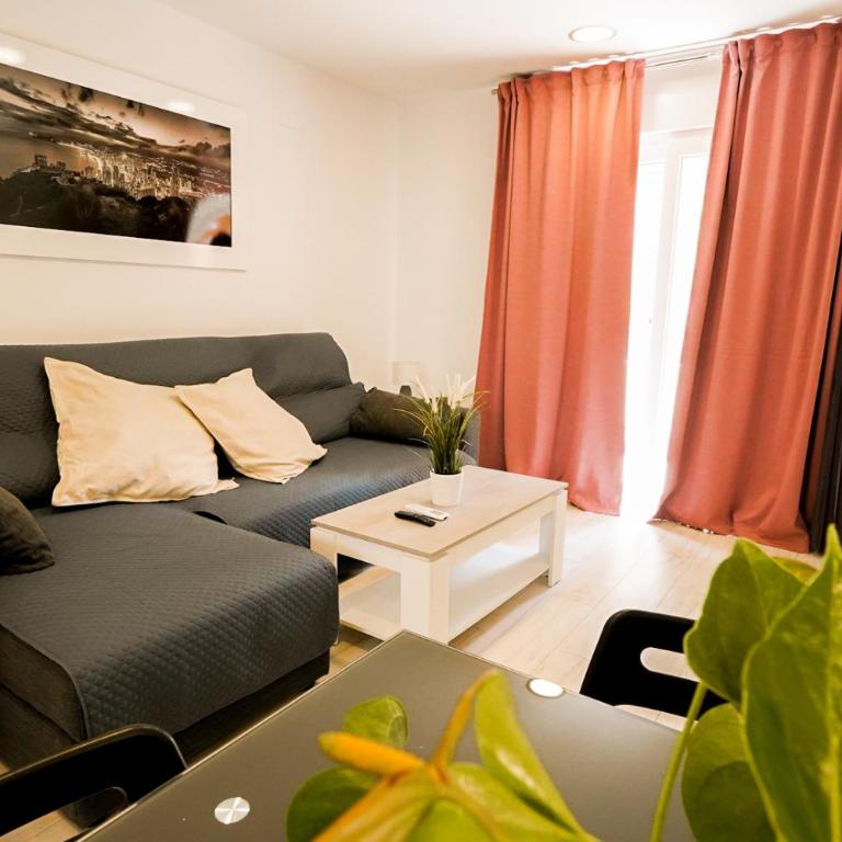 Casa MYA con terreno privado y parking compartido - a 800m de Playa Poniente - Casa con 1 dormitorio - 15