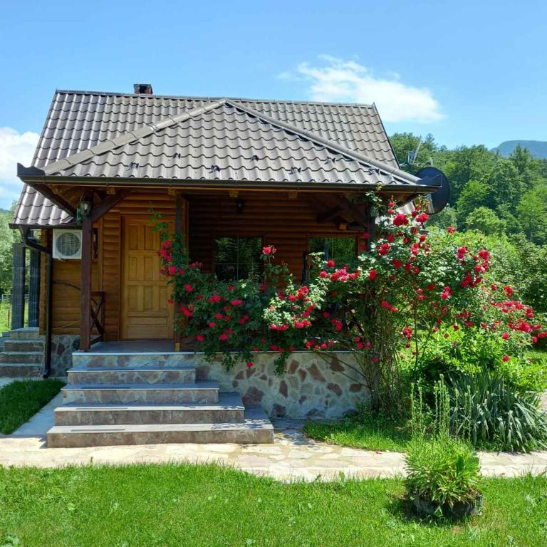 Guest House VEZ Bihac - Four-Bedroom House - 4