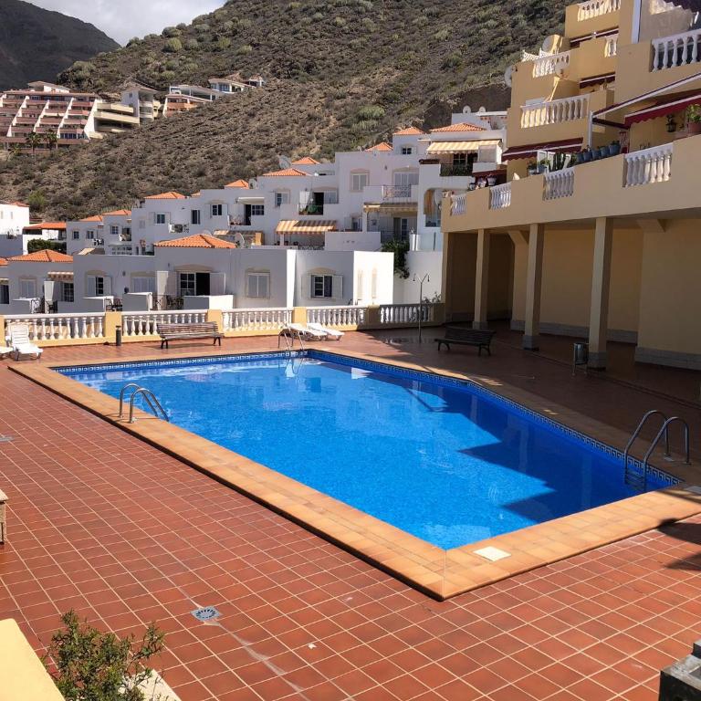 Apartamento con impresionantes vistas y piscina - Apartamento con terraza - 65