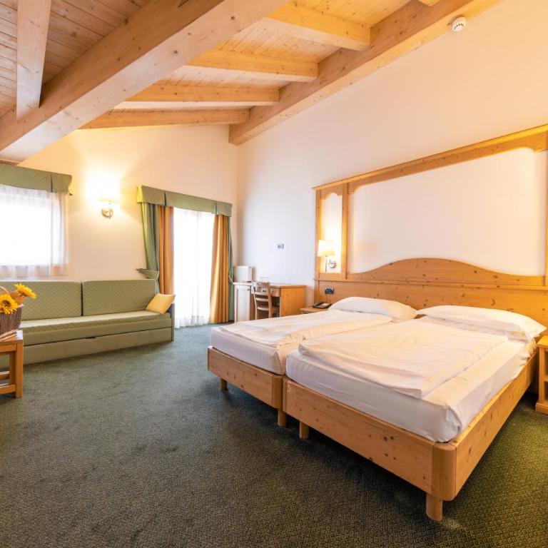 Hotel Alpine Mugon - Vierbettzimmer mit Zugang zum Spa - 3