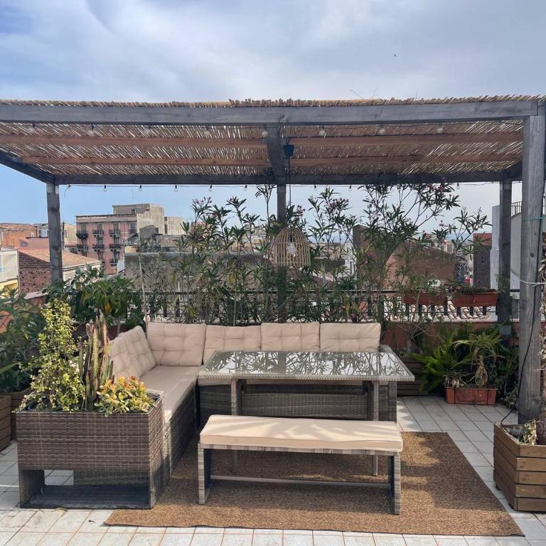 Follow The Sun Catania - Rooftop Terrace - Double Room with Shared Bathroom - 14