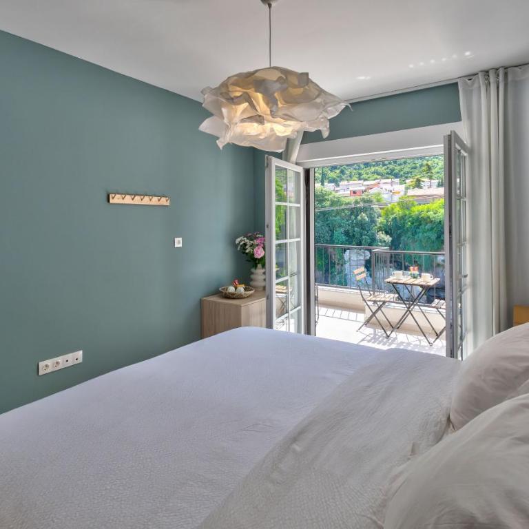 Villa Amaleo - Deluxe Double Room with Balcony and Sea View - 10