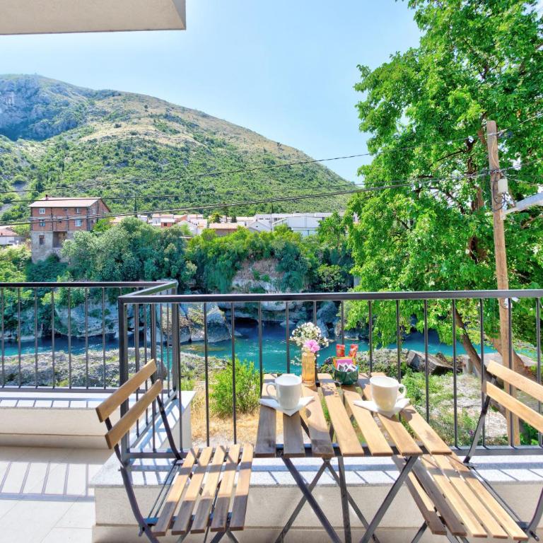 Villa Amaleo - Deluxe Double Room with Balcony and Sea View - 5