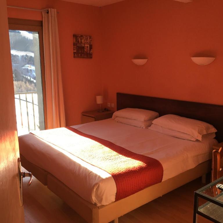 Hotel Roc de St Miquel & Apartment - Habitación Triple Confort con ducha - 5