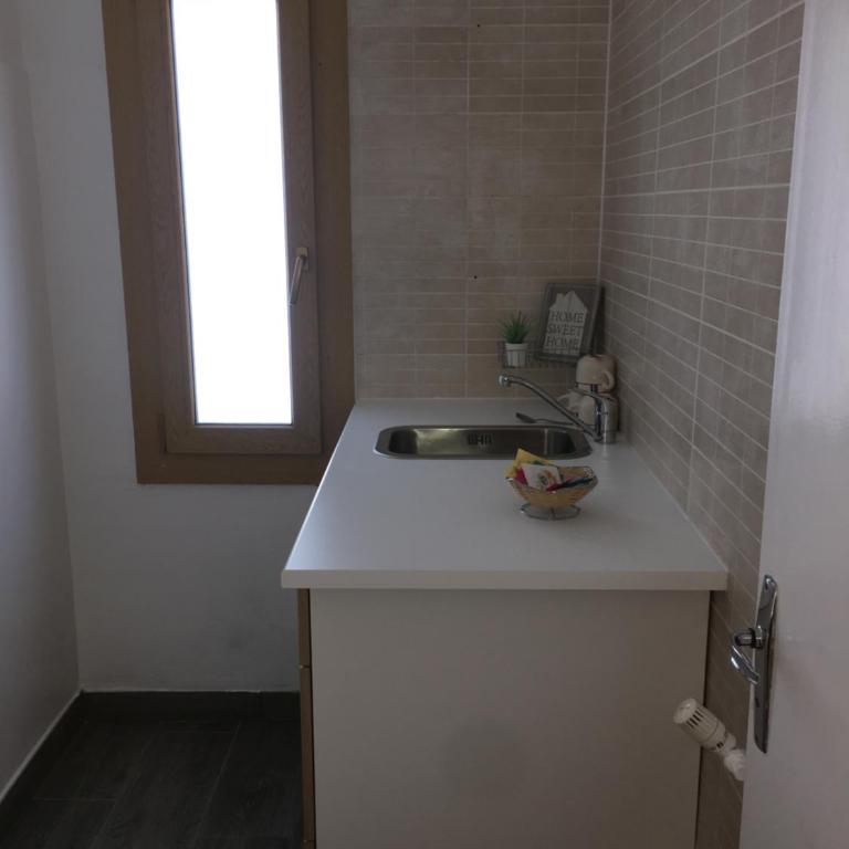 Hotel Roc de St Miquel & Apartment - Habitación Triple Confort con ducha - 11