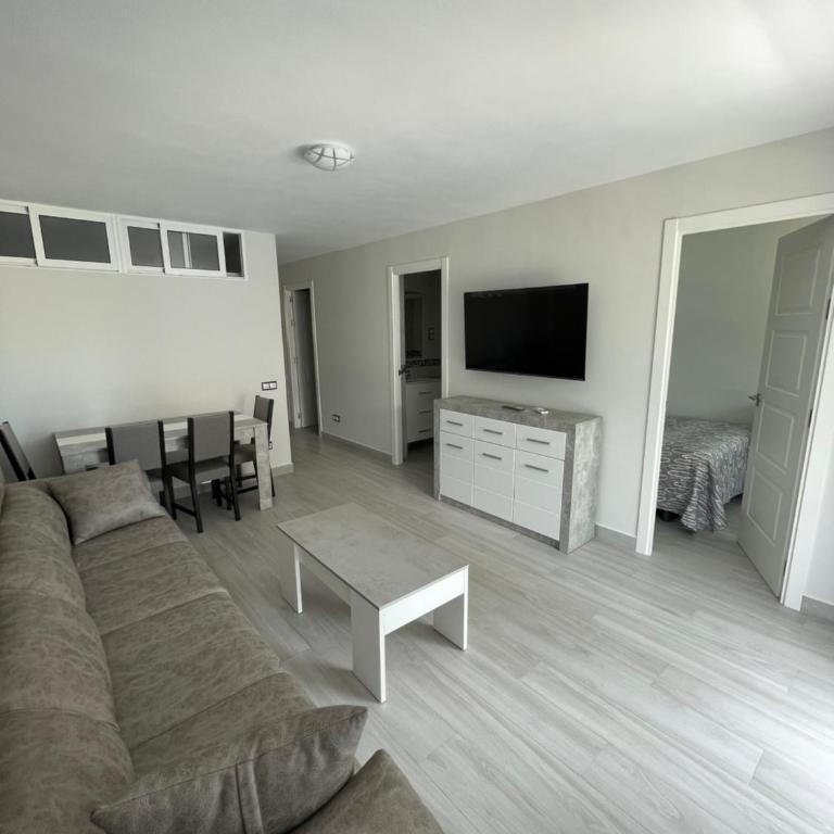 Precioso apartamento de lujo en cullera - Three-Bedroom Apartment - 14