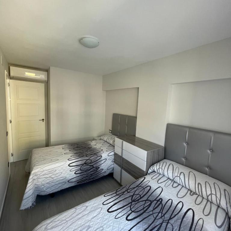 Precioso apartamento de lujo en cullera - Three-Bedroom Apartment - 19
