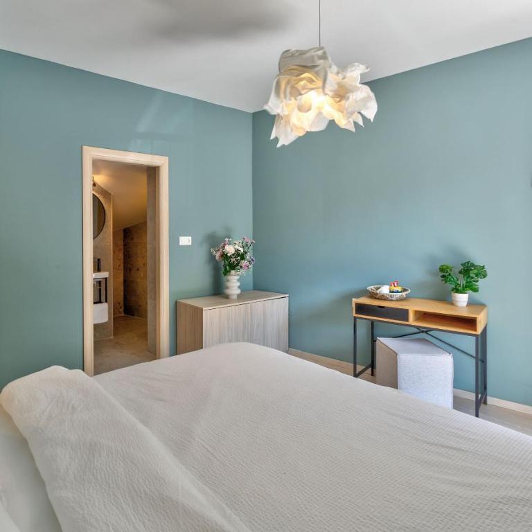 Villa Amaleo - Deluxe Double Room with Balcony and Sea View - 4