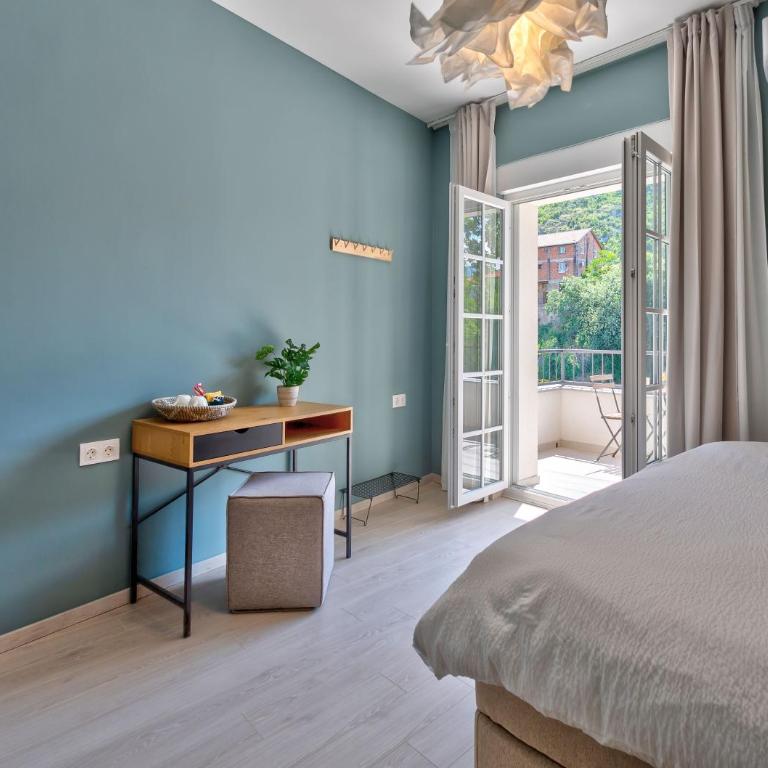 Villa Amaleo - Deluxe Double Room with Balcony and Sea View - 5