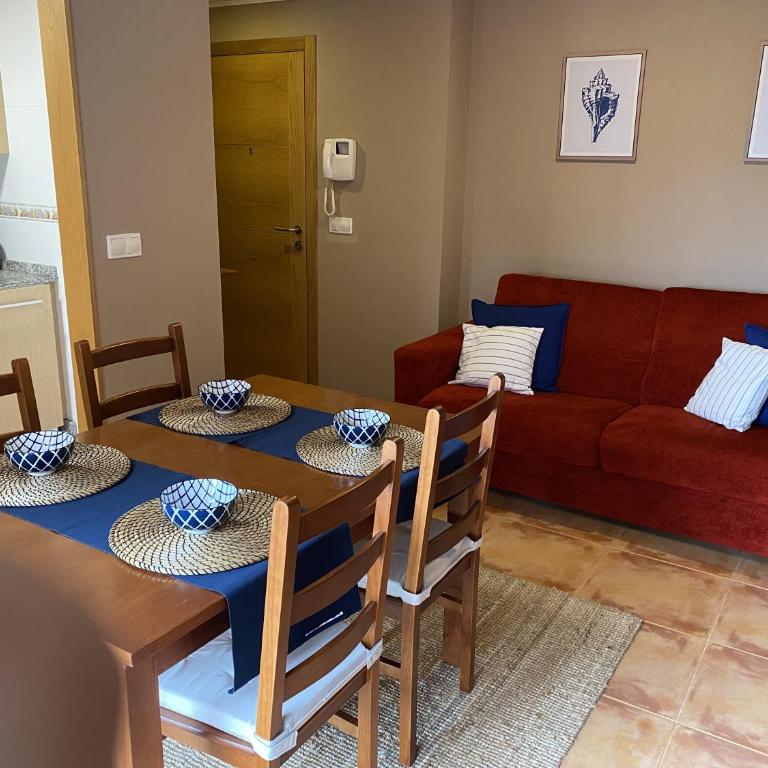 PISO DAPONTE - Two-Bedroom Apartment - 2