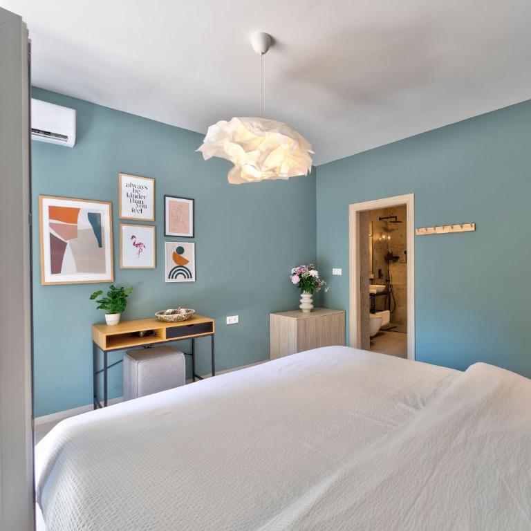 Villa Amaleo - Deluxe Double Room with Balcony and Sea View - 11