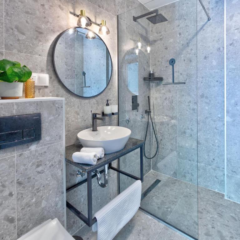 Villa Amaleo - Deluxe Double Room with Balcony and Sea View - 6